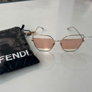 Fendi Stripes Cat-Eye Sunglasses Gold Pink